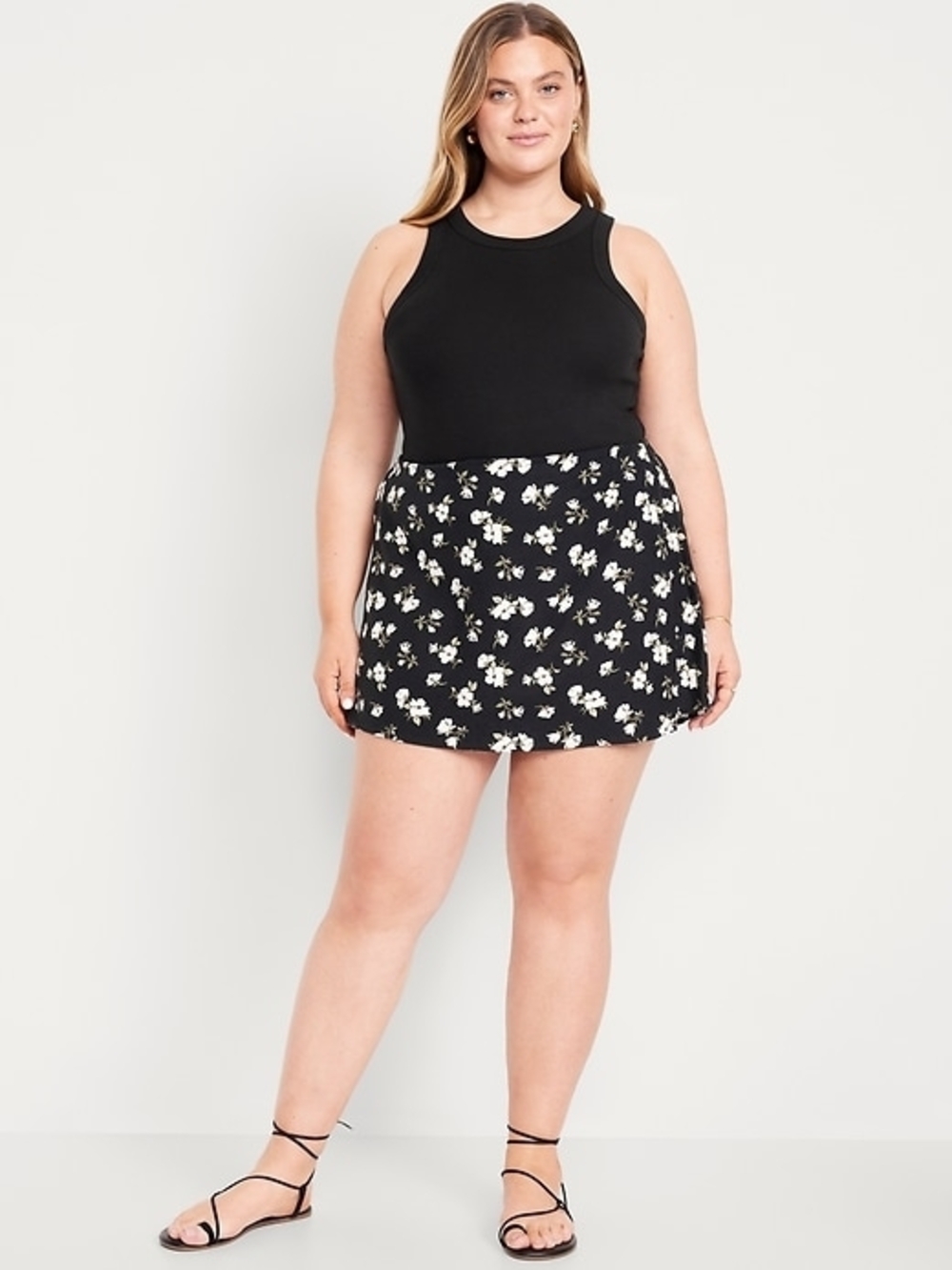 Floral A-Line Mini Skort Black with White Blossoms - Picture 3 of 5